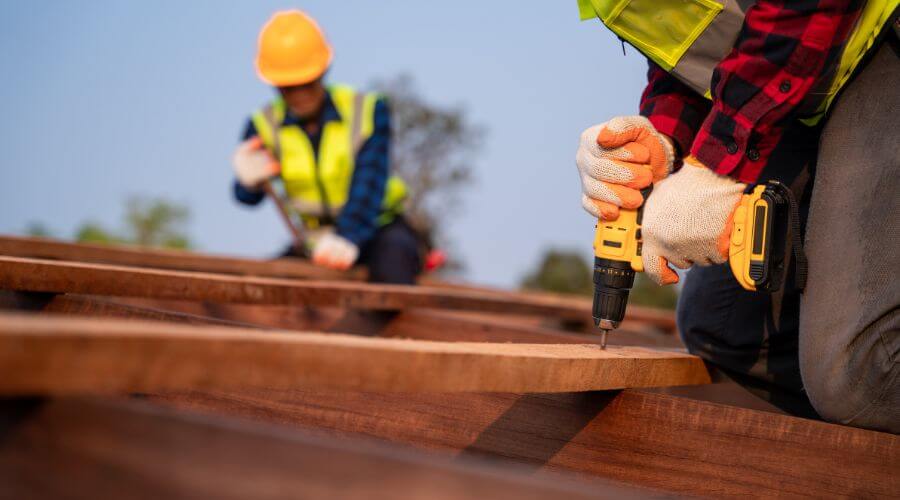 Expert flood damage restoration services in Ellenton, FL